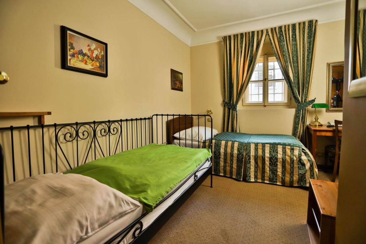 U Schnellu Hotel Прага Екстериор снимка