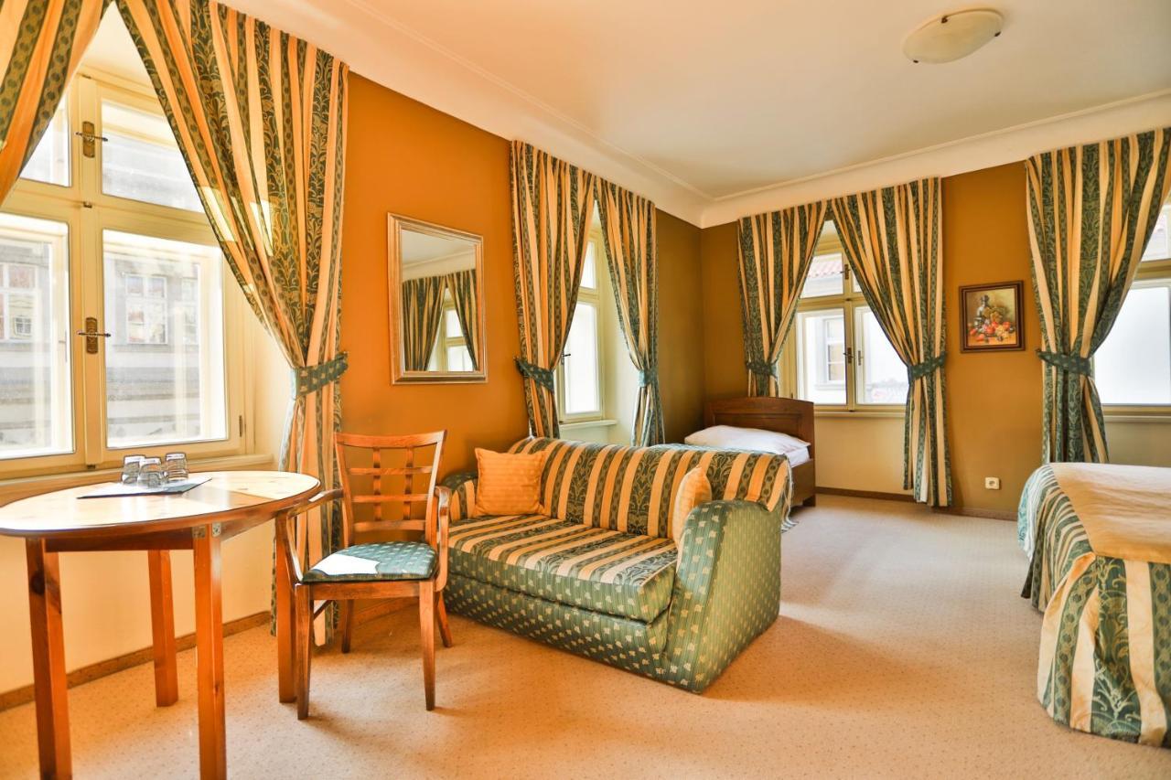 U Schnellu Hotel Прага Екстериор снимка