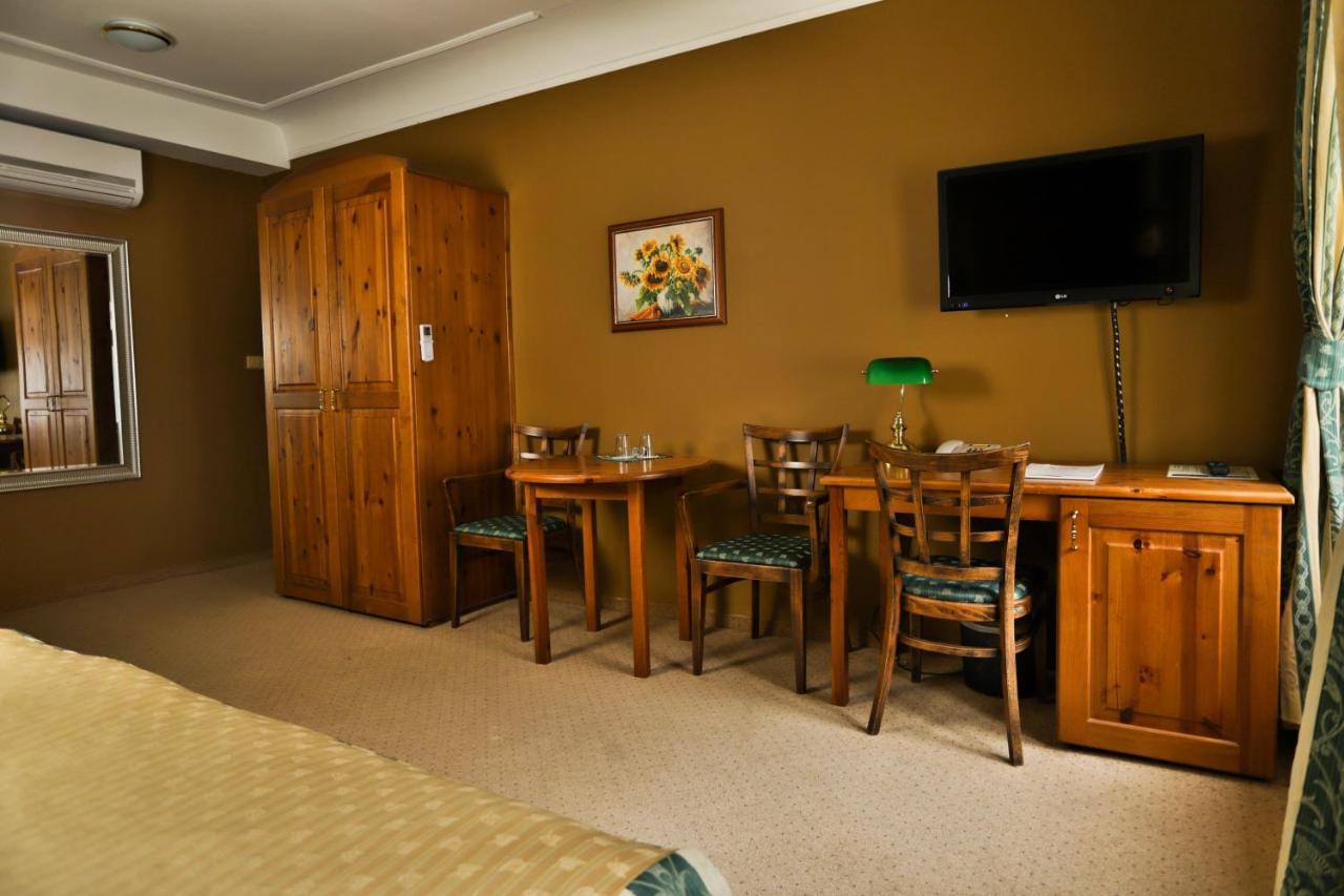 U Schnellu Hotel Прага Екстериор снимка