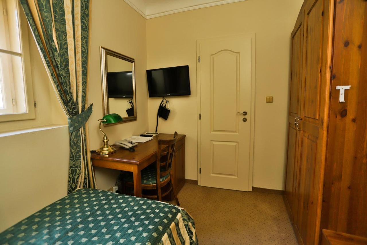 U Schnellu Hotel Прага Екстериор снимка